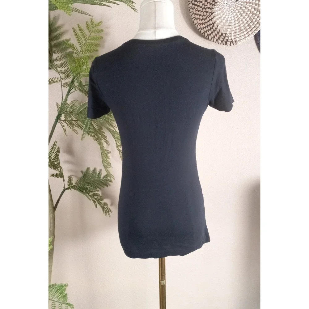 Nike‎ Womens Black V-Neck Graphic T-Shirt Abstract Sunburst Cotton Tee RN56323
